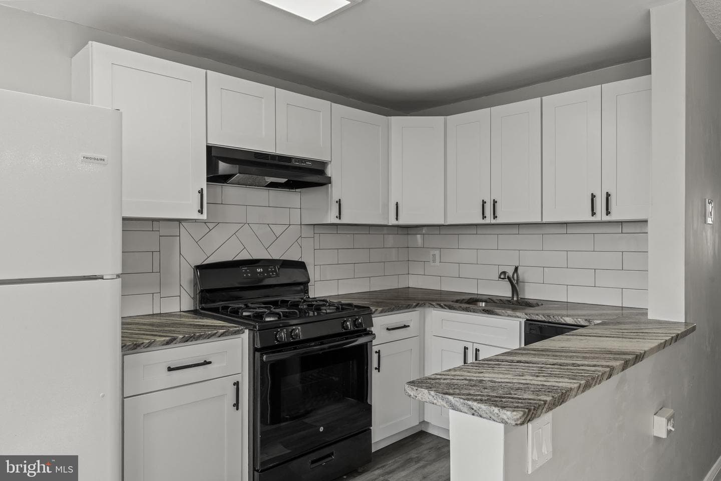 1816 Meribrook Road photo 13
