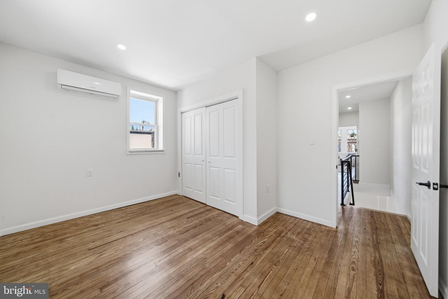 4711 Melrose Street photo 19