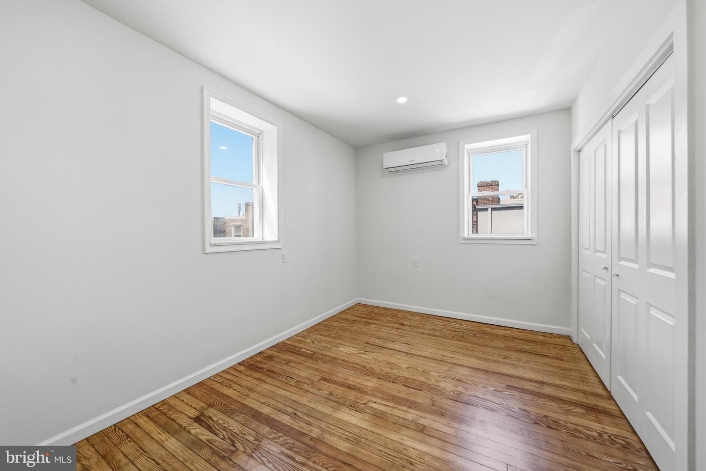 4711 Melrose Street photo 20