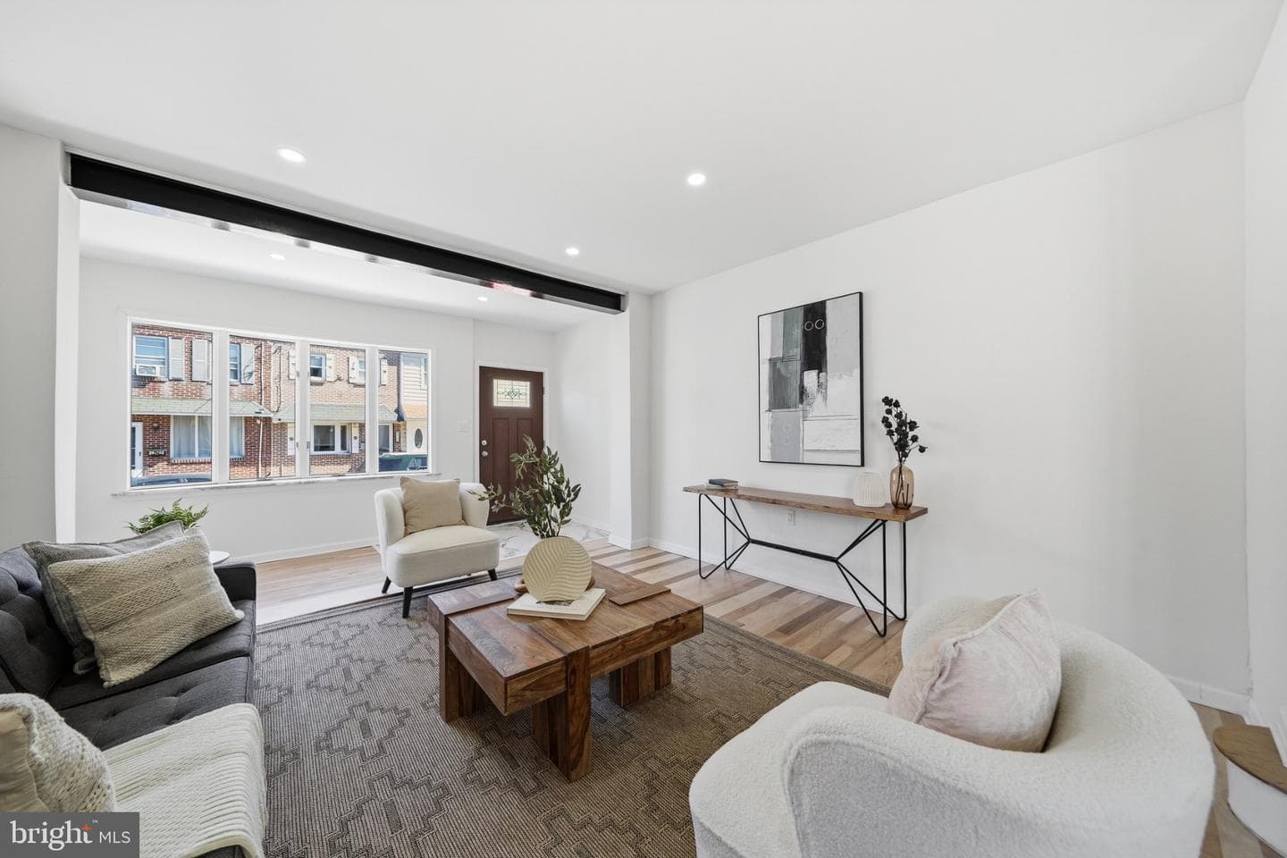 4711 Melrose Street photo 3