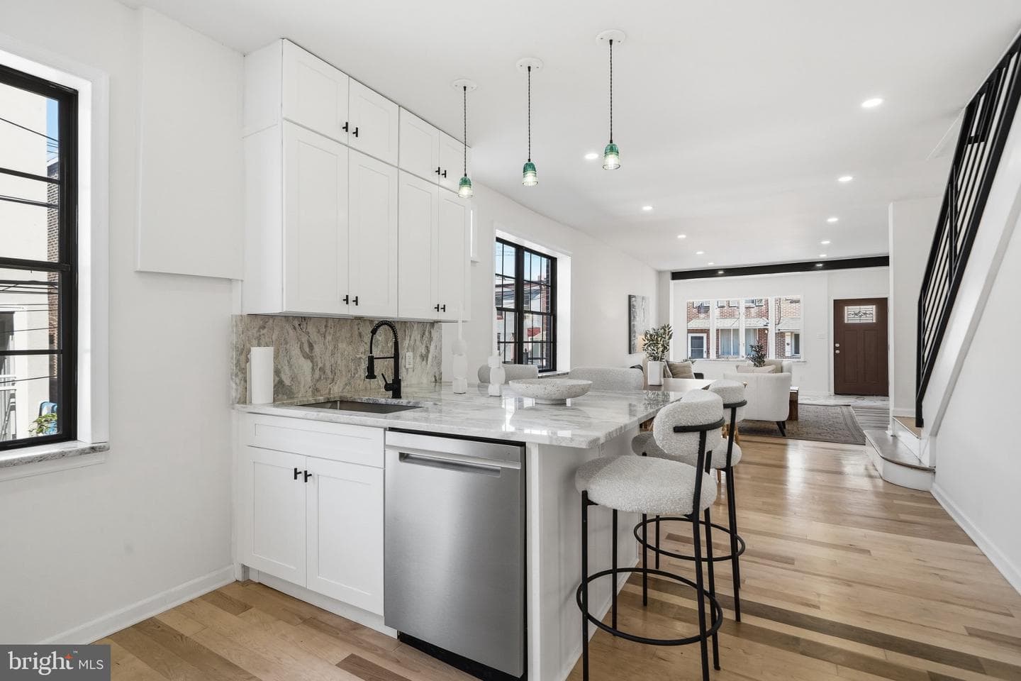 4711 Melrose Street photo 7
