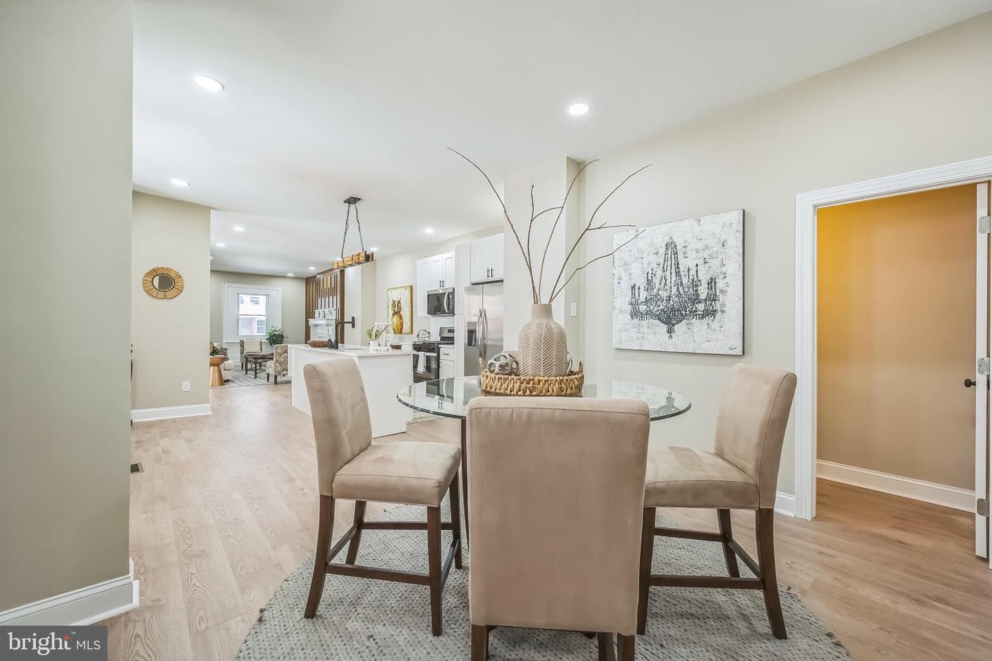 1220 S 52nd Street photo 5