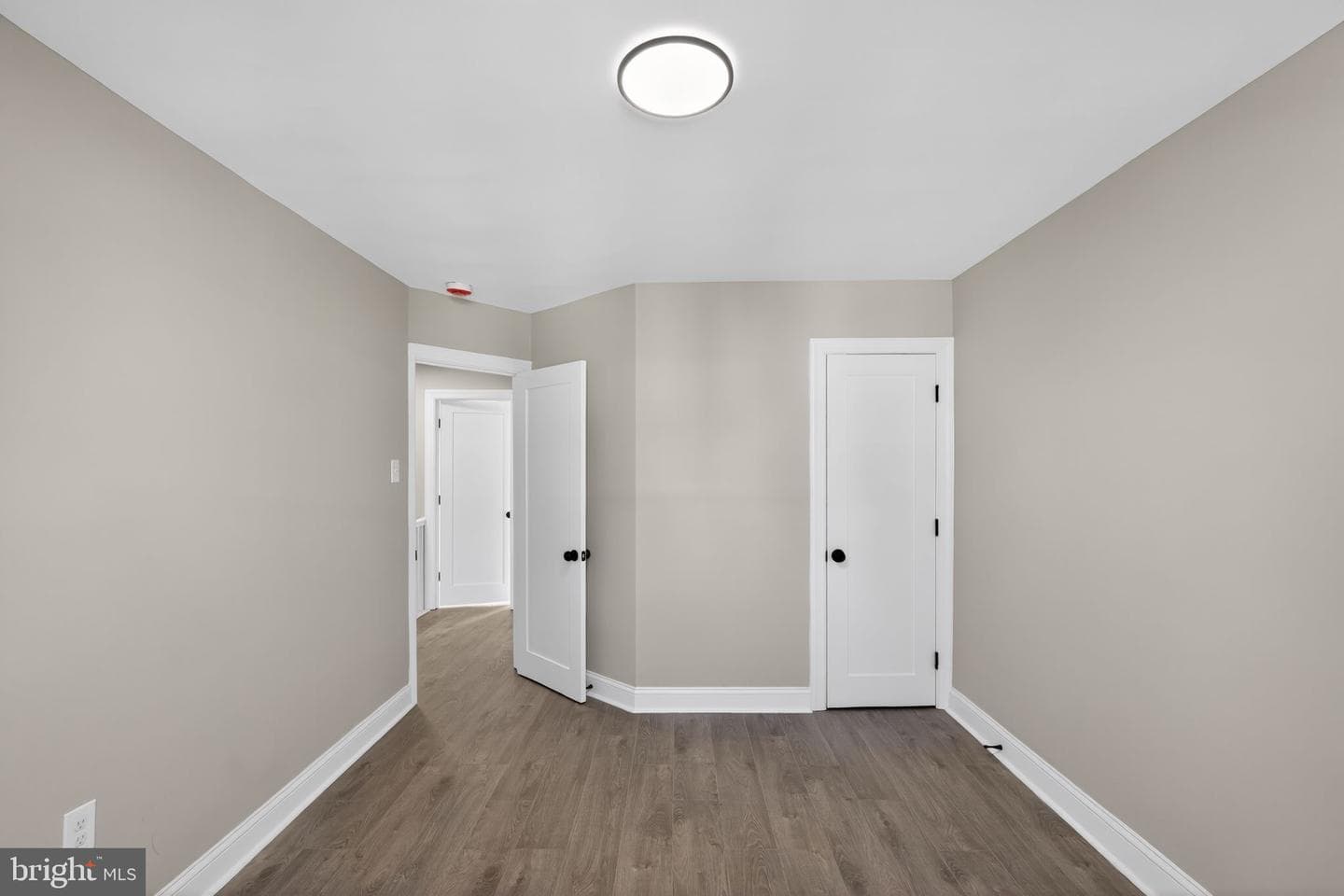 321 E Gorgas Ln photo 22