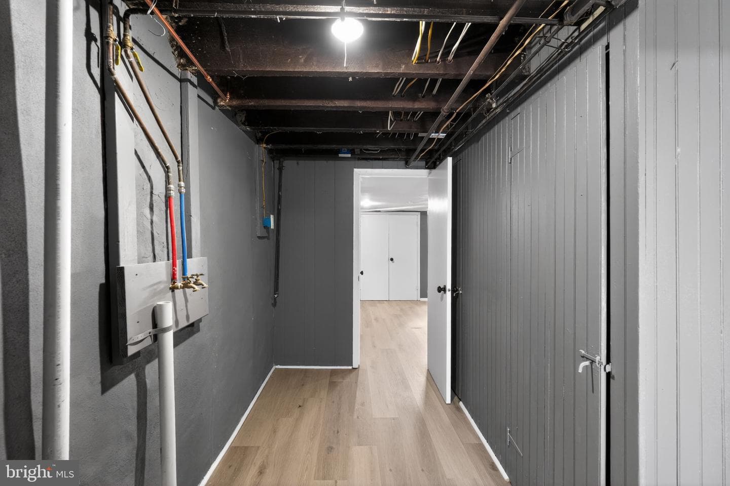 321 E Gorgas Ln photo 26