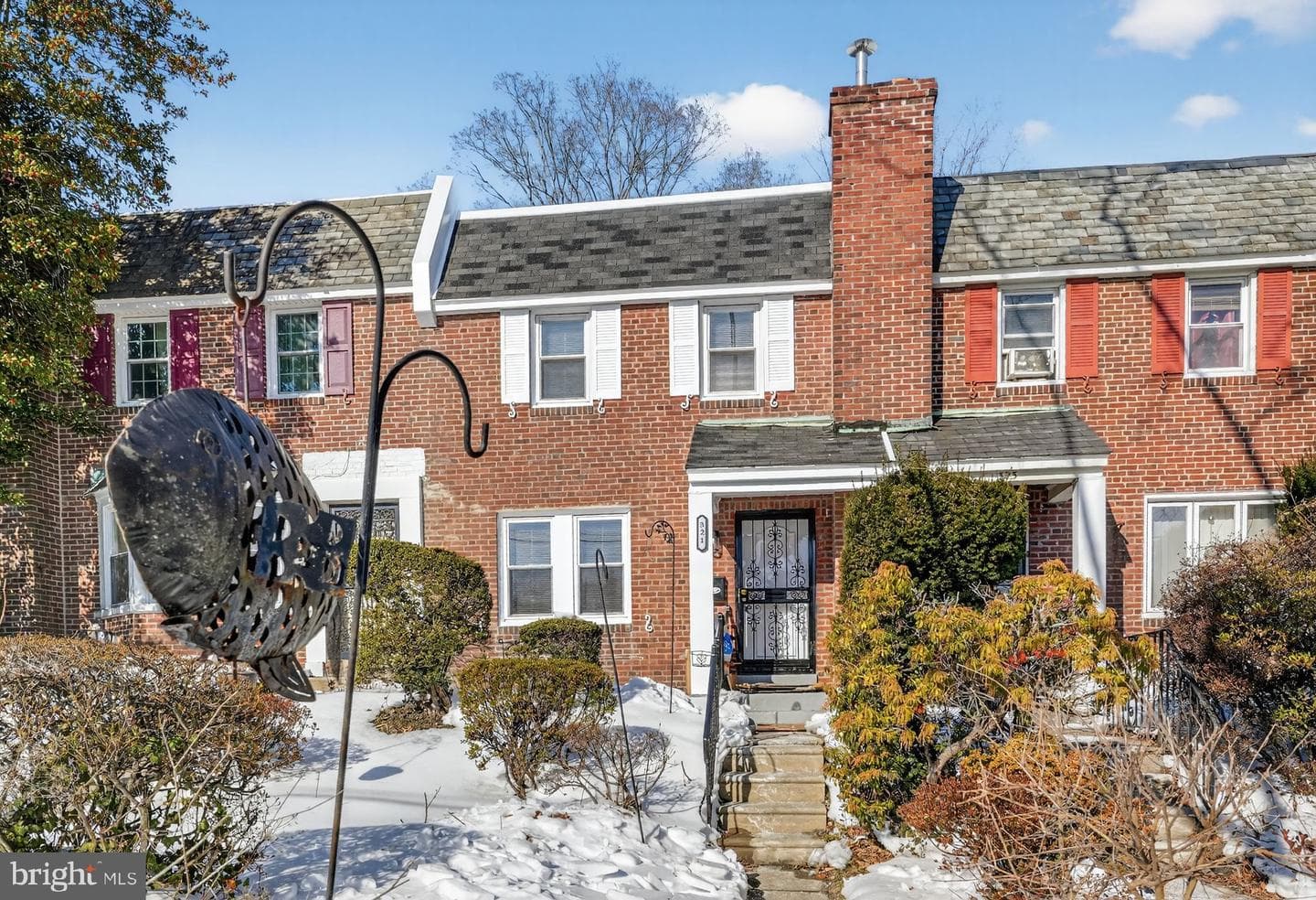 321 E Gorgas Ln photo 29