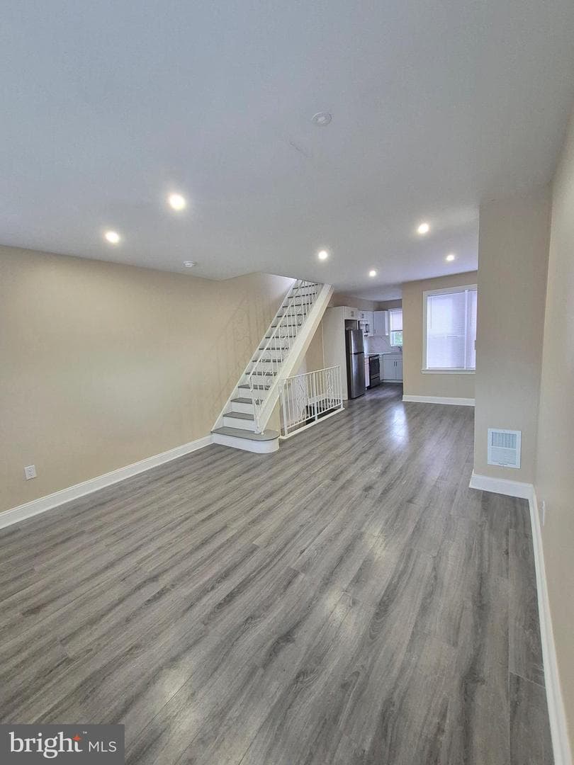 6136 Walker Street photo 5
