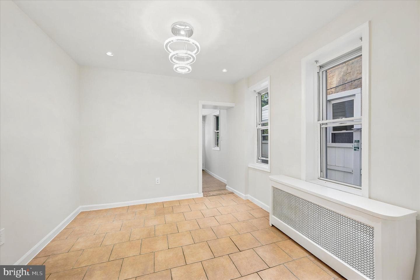 3052 Aramingo Avenue photo 4