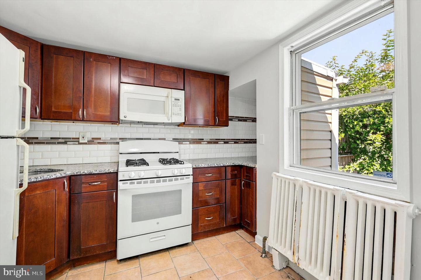 3052 Aramingo Avenue photo 6