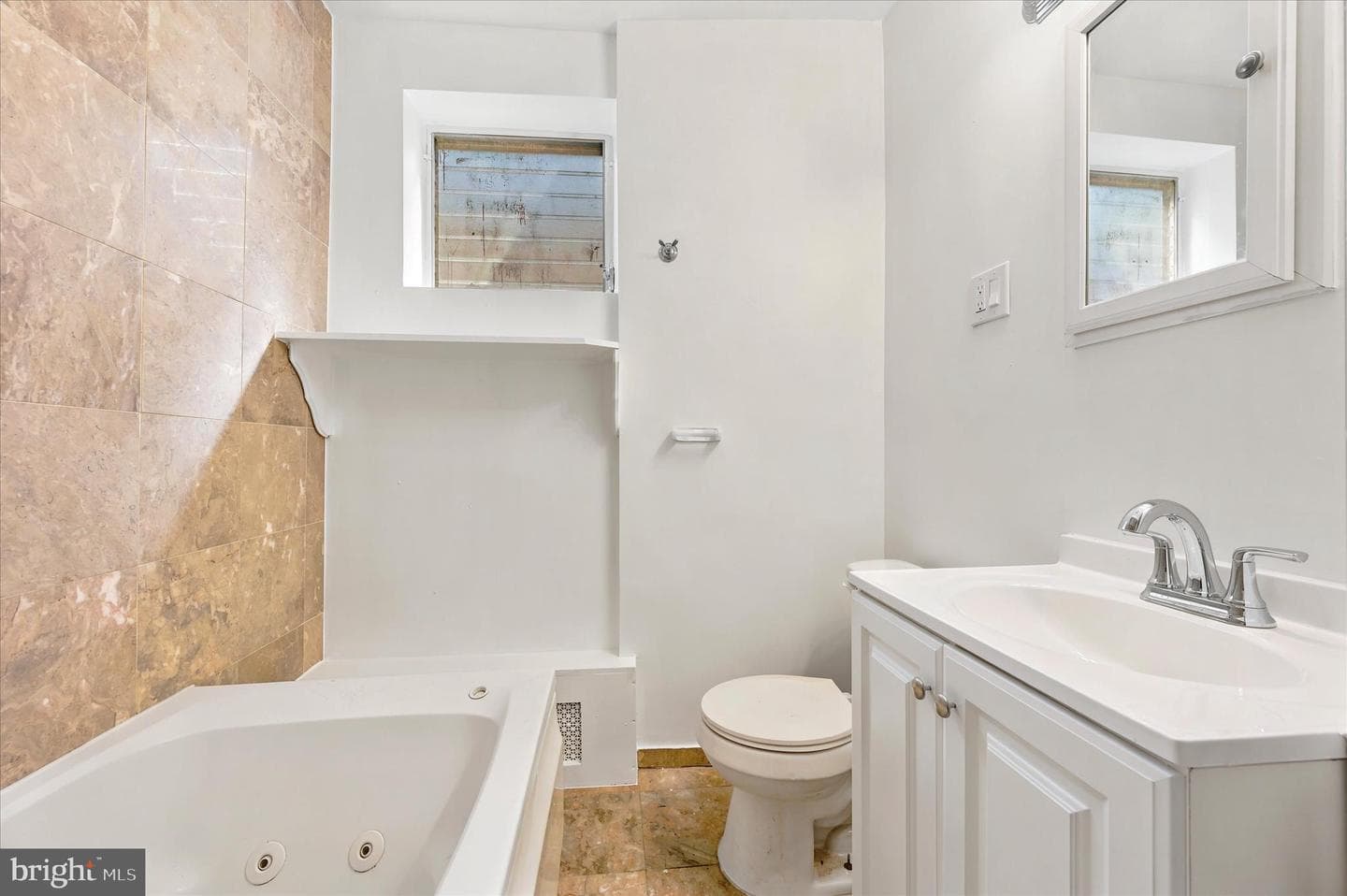 3052 Aramingo Avenue photo 9