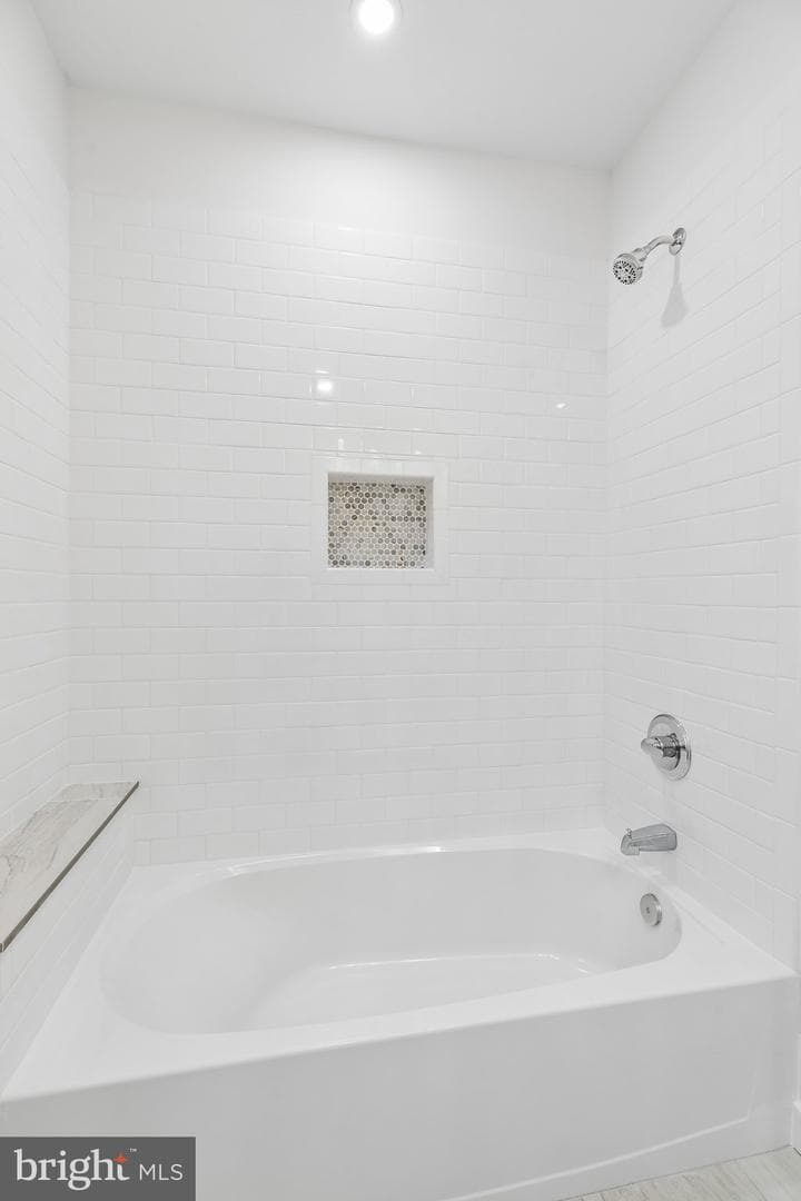 1526 N 58th St photo 29