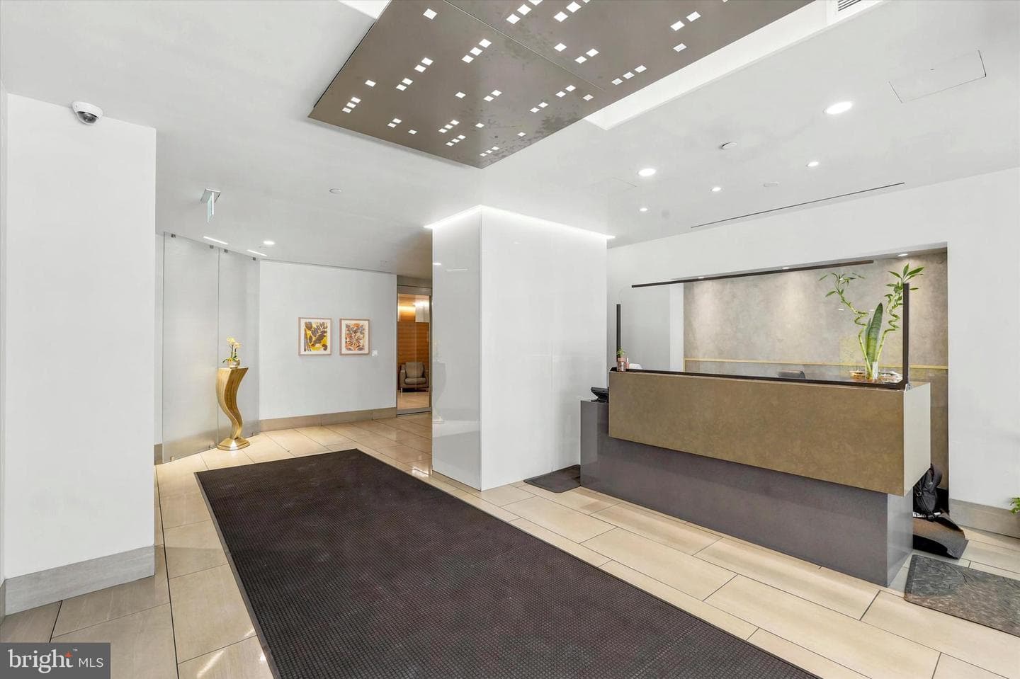 2018 Walnut Street #23ef photo 3