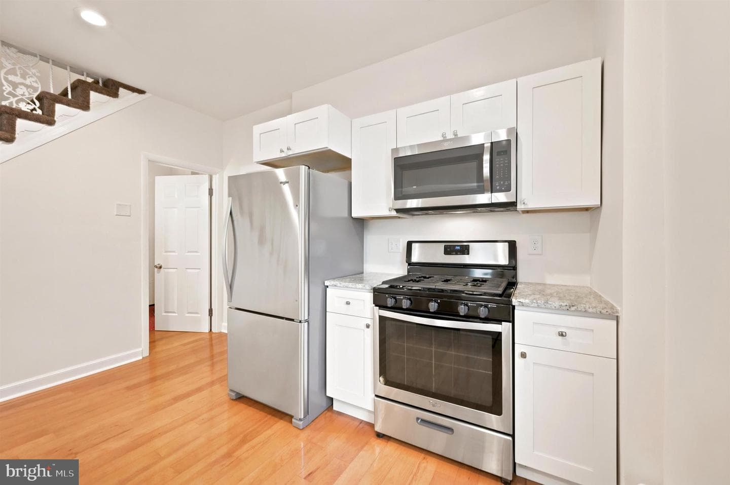 114 W Salaignac Street photo 8