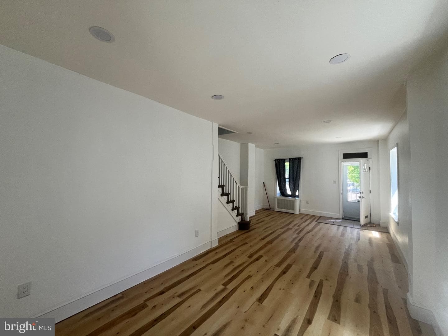 1364 W Spencer Street photo 14