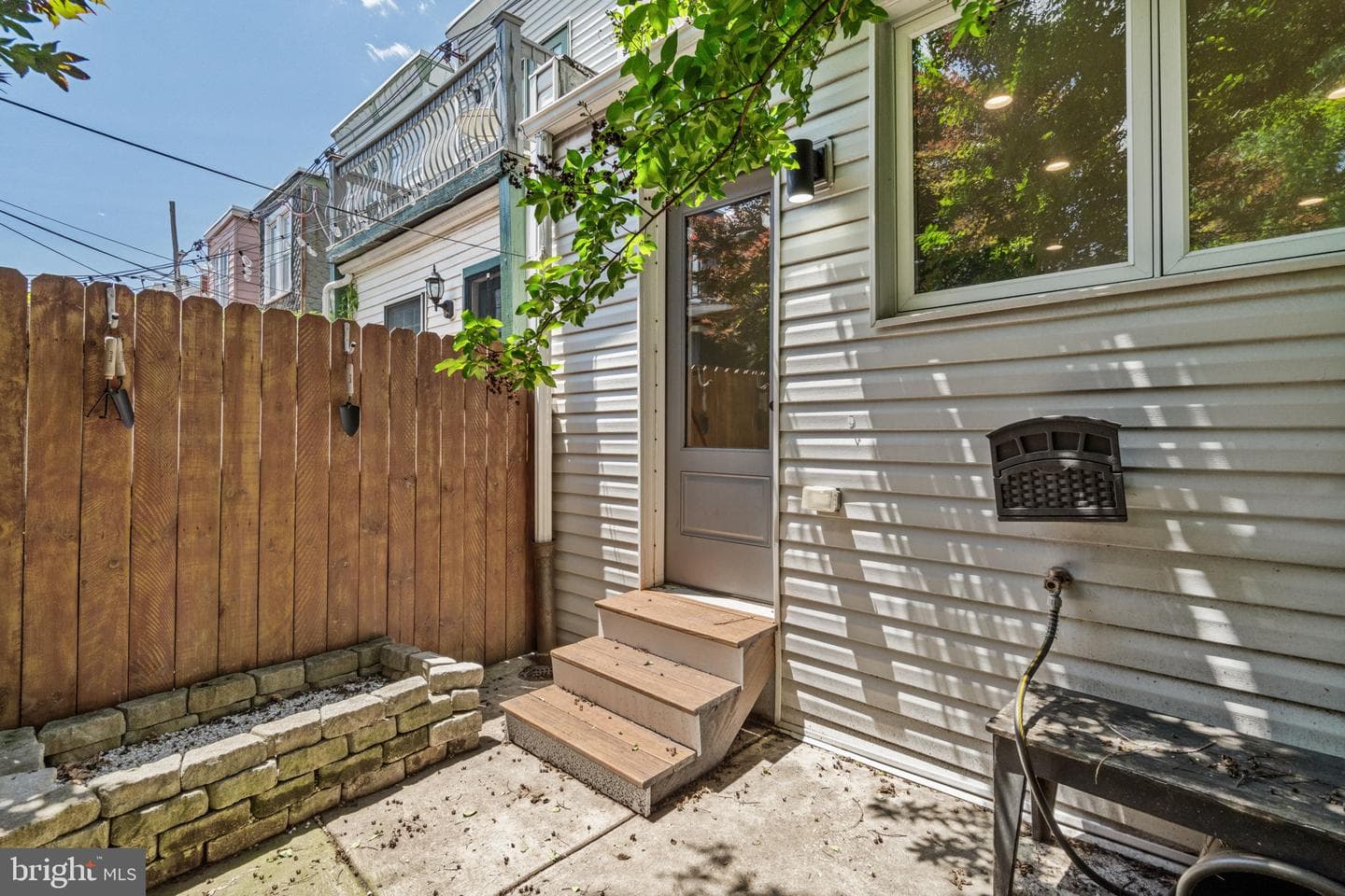 909 S 25th Street photo 16