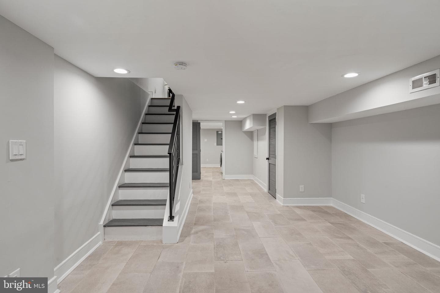 909 S 25th Street photo 33