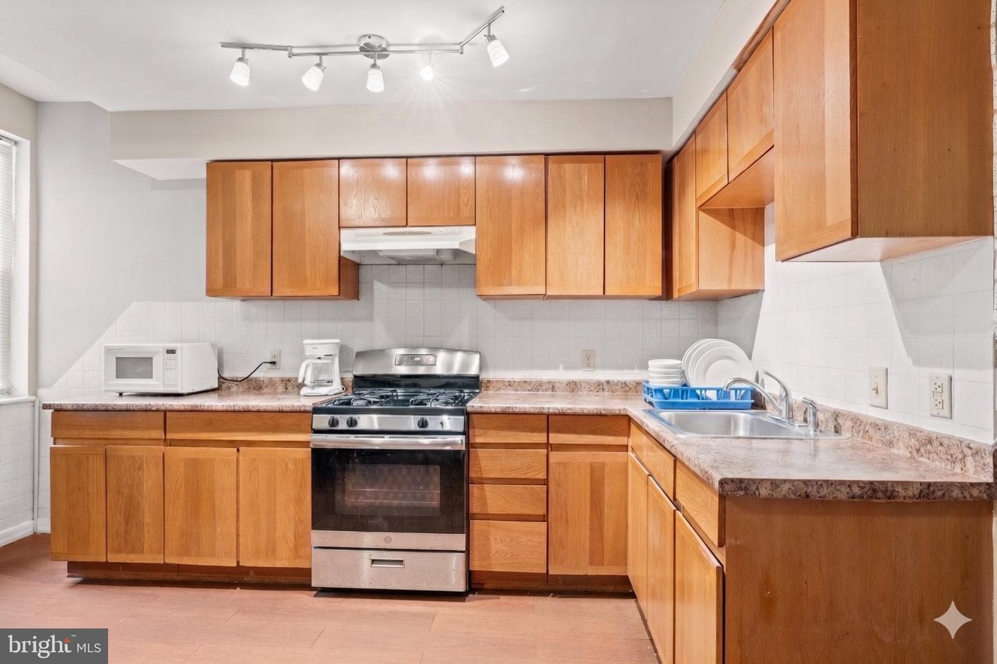 4129 Woodland Avenue photo 3