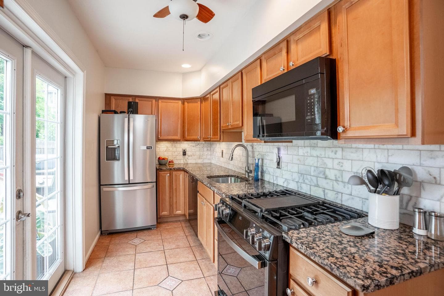 4326 Mitchell Street photo 12