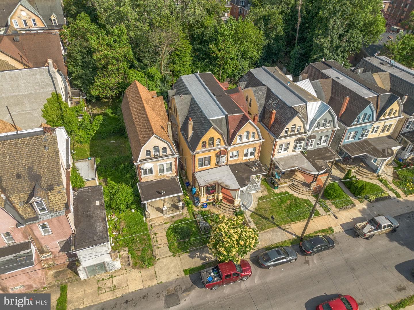 216 W Penn Street photo 32