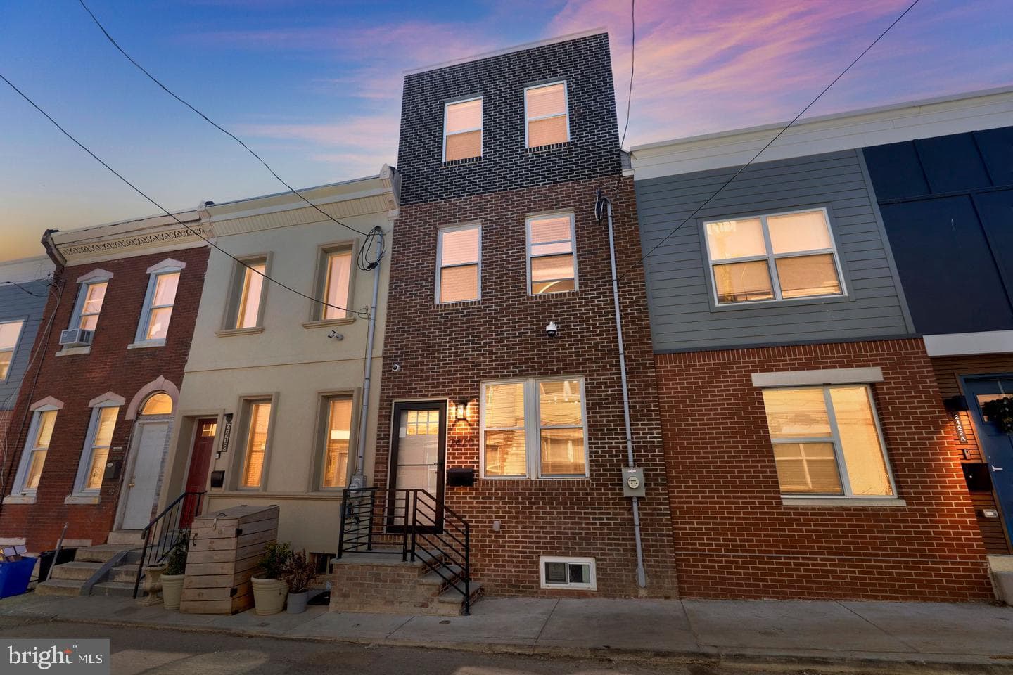 2420 Harlan Street photo 2