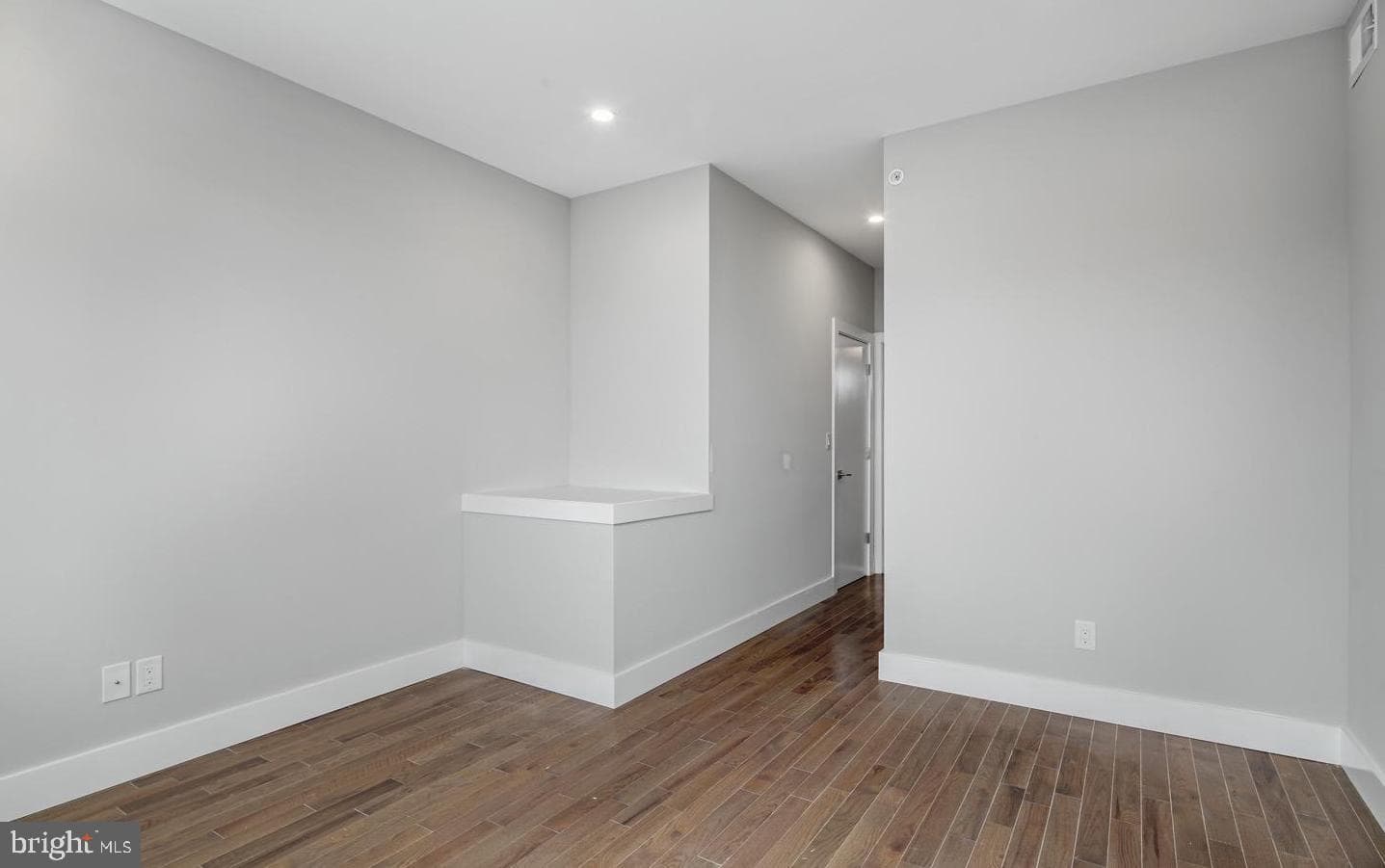 2209 Cross Street photo 17