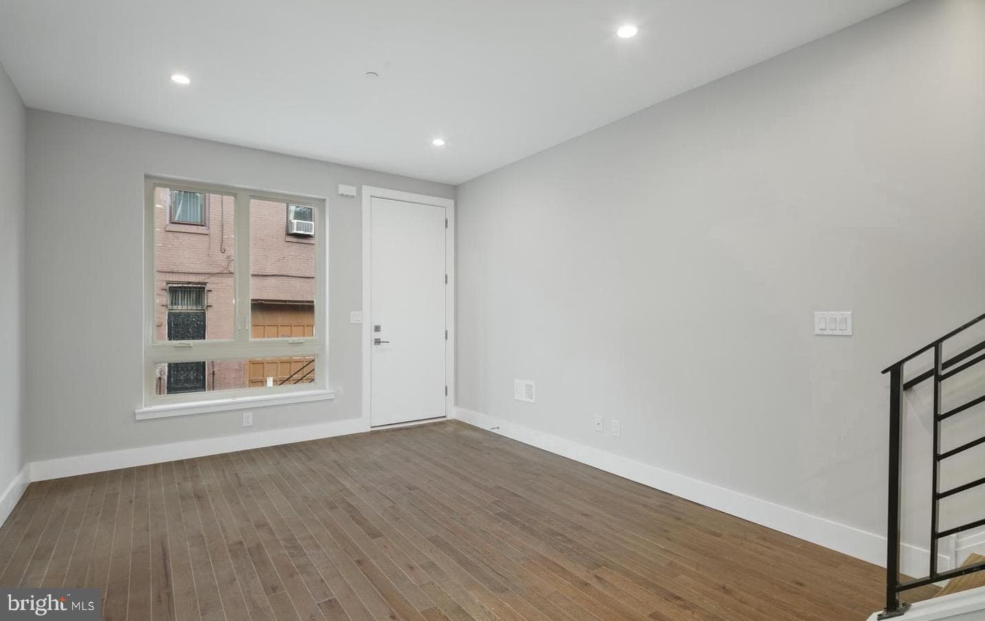 2209 Cross Street photo 3