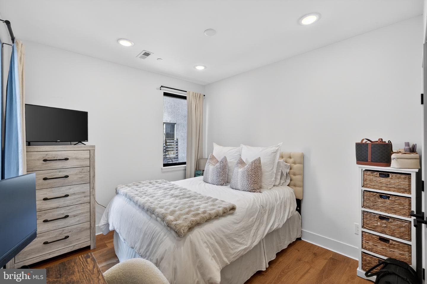 1801 Fairmount Avenue #303 photo 21