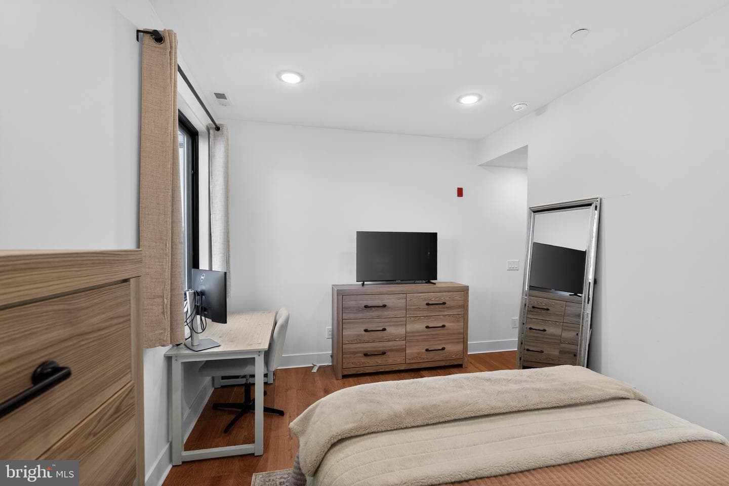 1801 Fairmount Avenue #303 photo 25