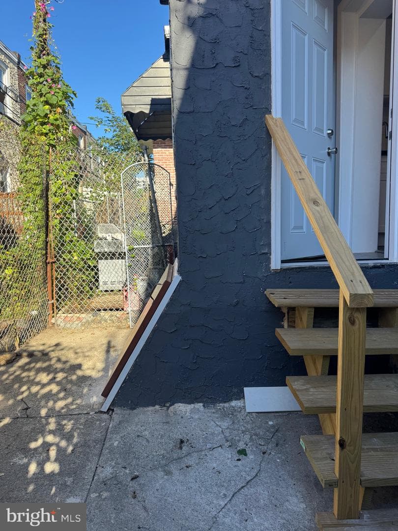 1528 S Vogdes Street photo 37