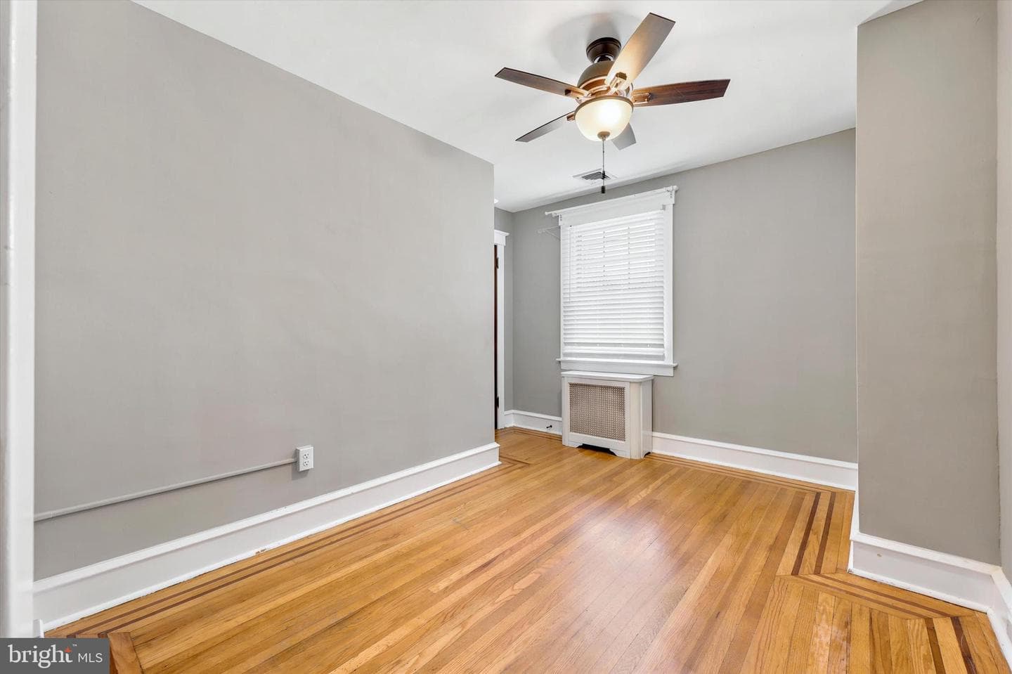 8010 Ridge Avenue photo 19