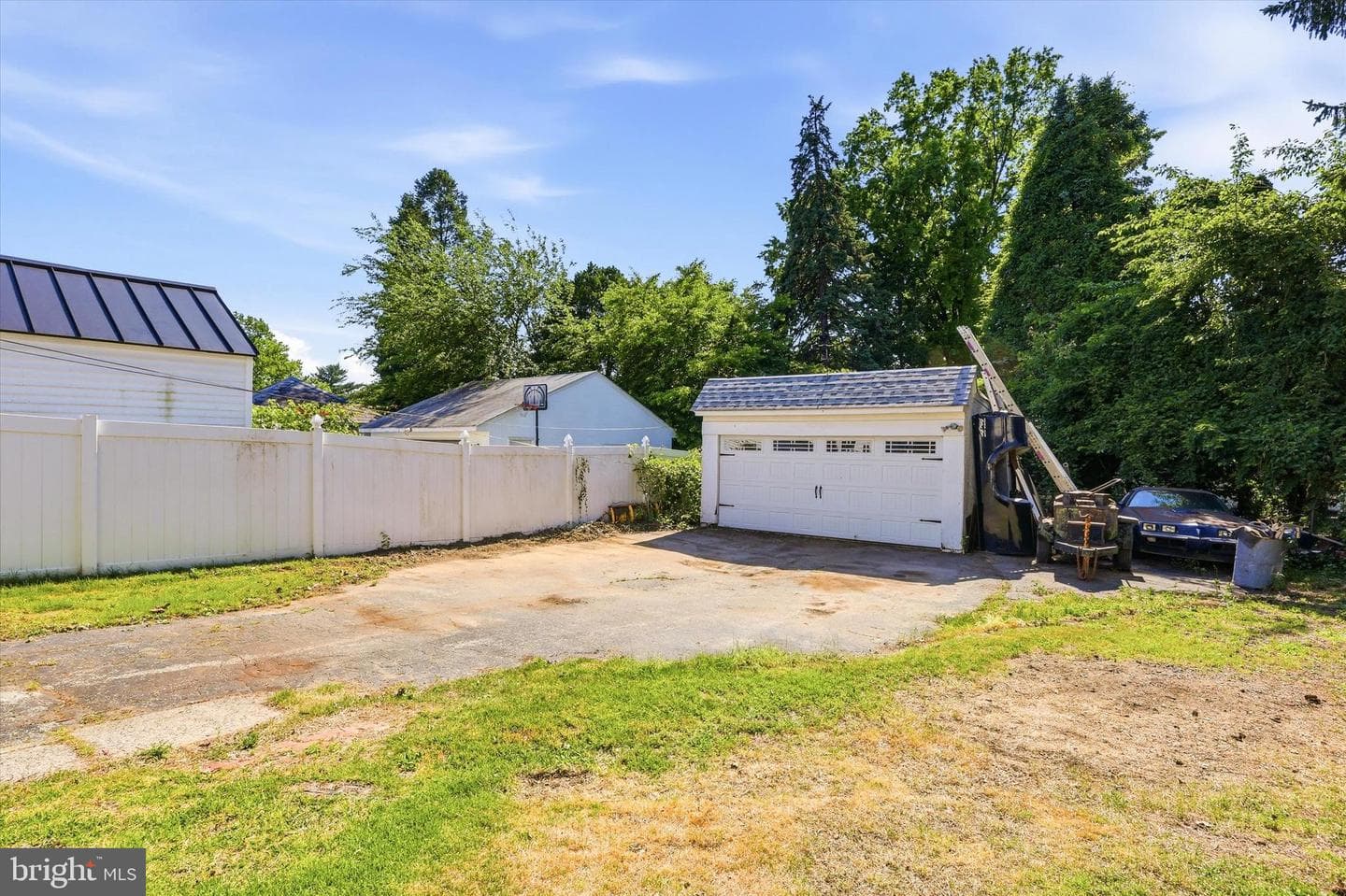 8010 Ridge Avenue photo 24