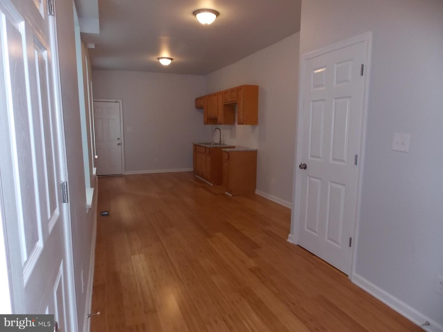 2417 Arlington Street photo 4