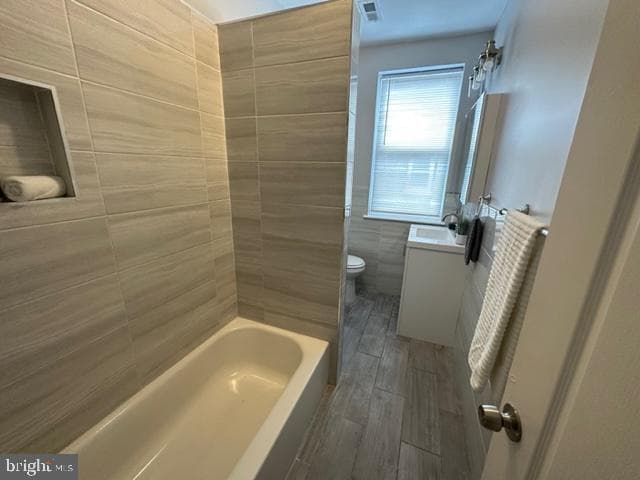 646 E Chelten Avenue photo 14