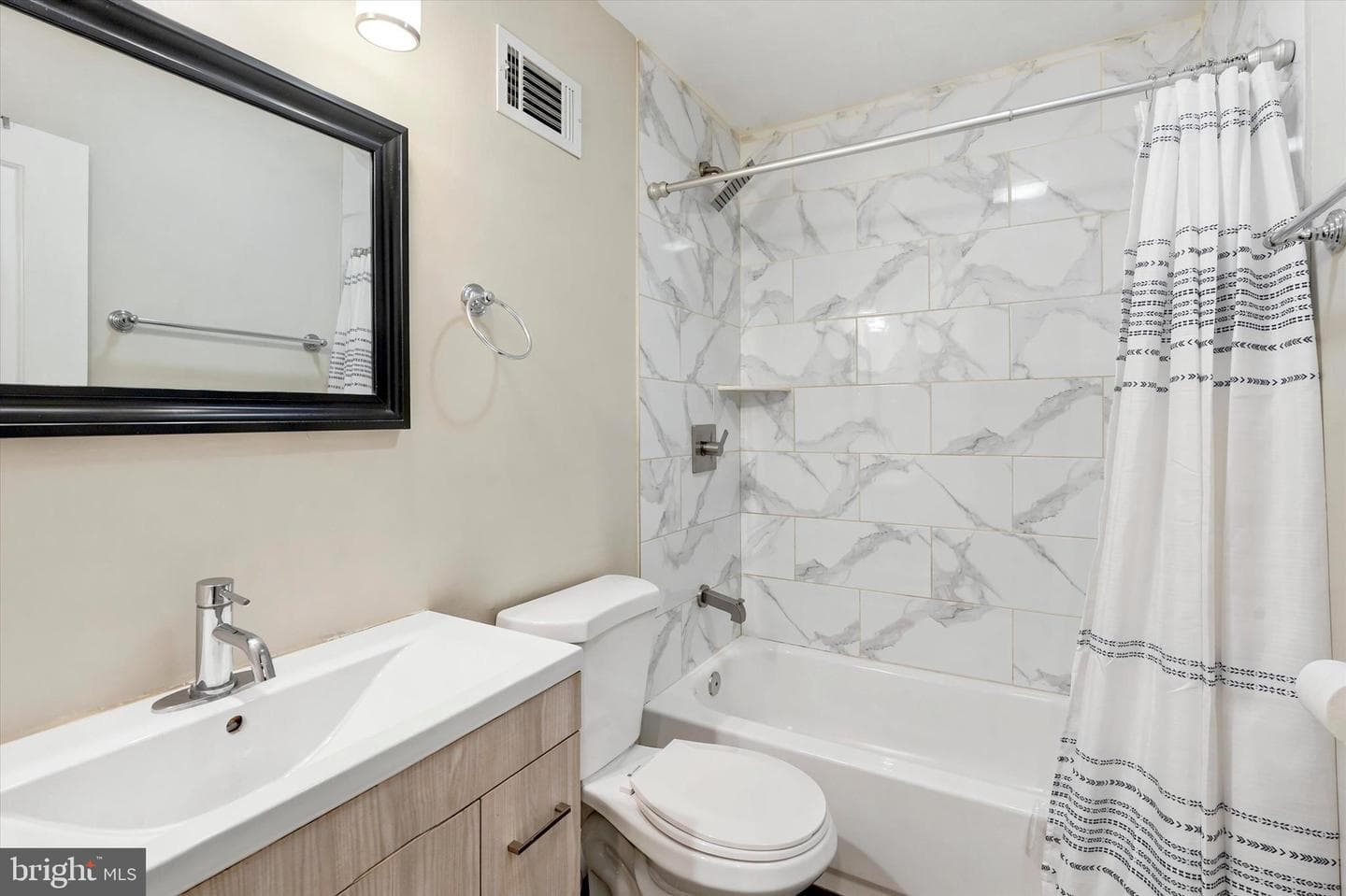 2504 Manton Street photo 18