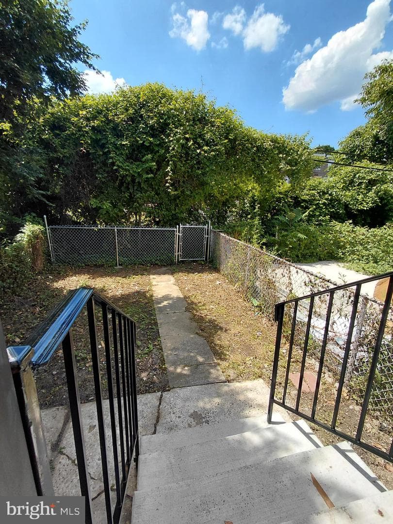 43 E Sharpnack Street photo 16