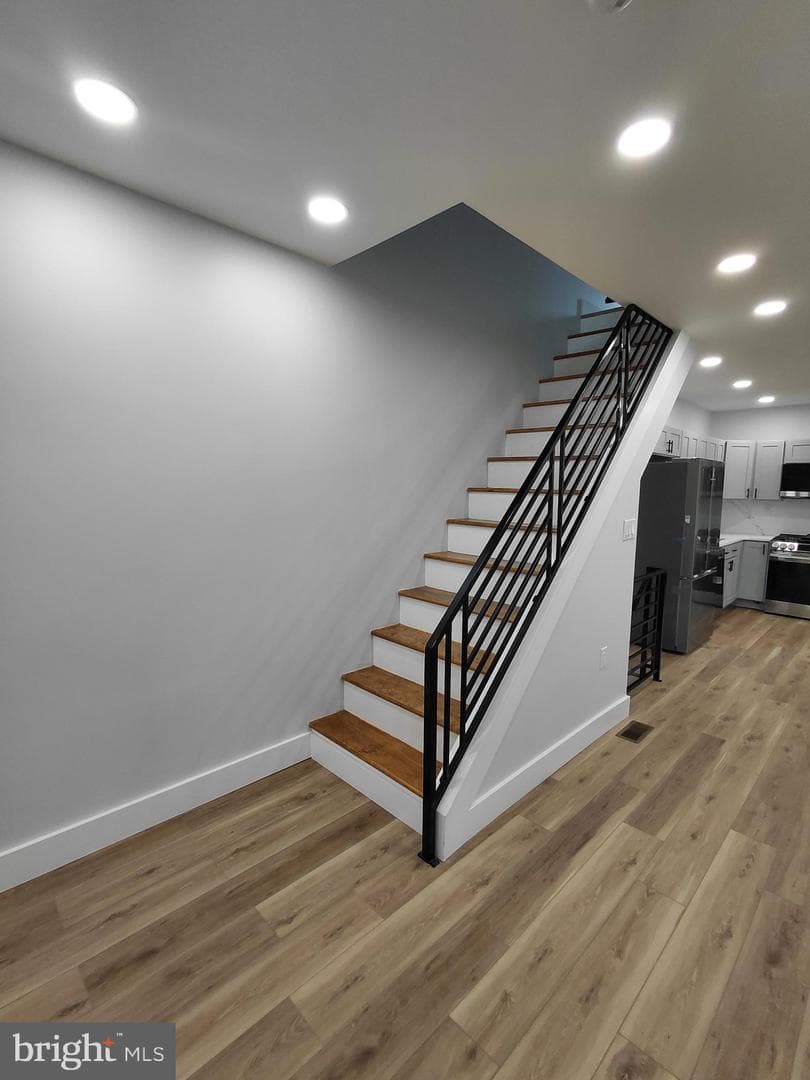 43 E Sharpnack Street photo 18