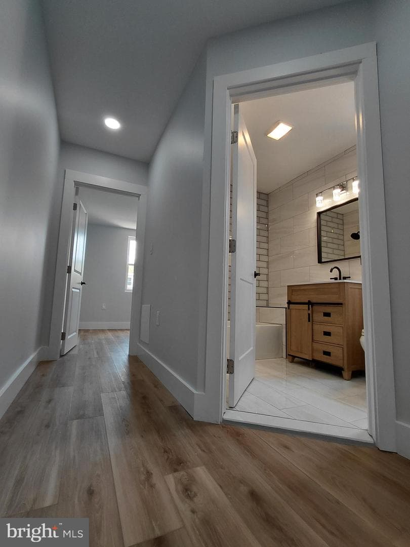 43 E Sharpnack Street photo 22