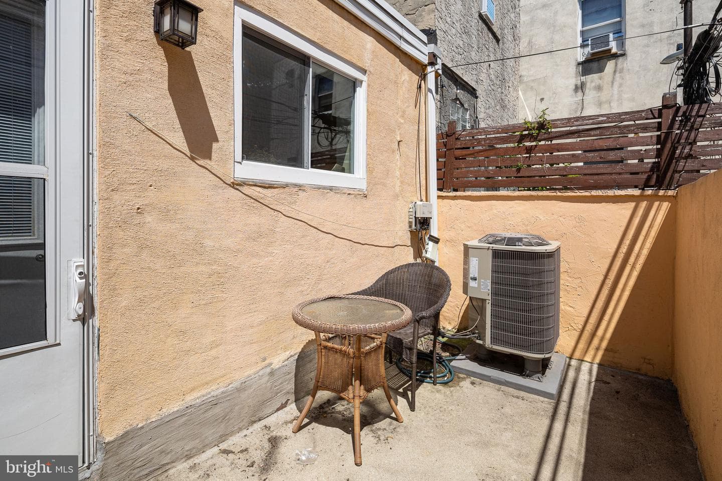 1024 Winton Street photo 13