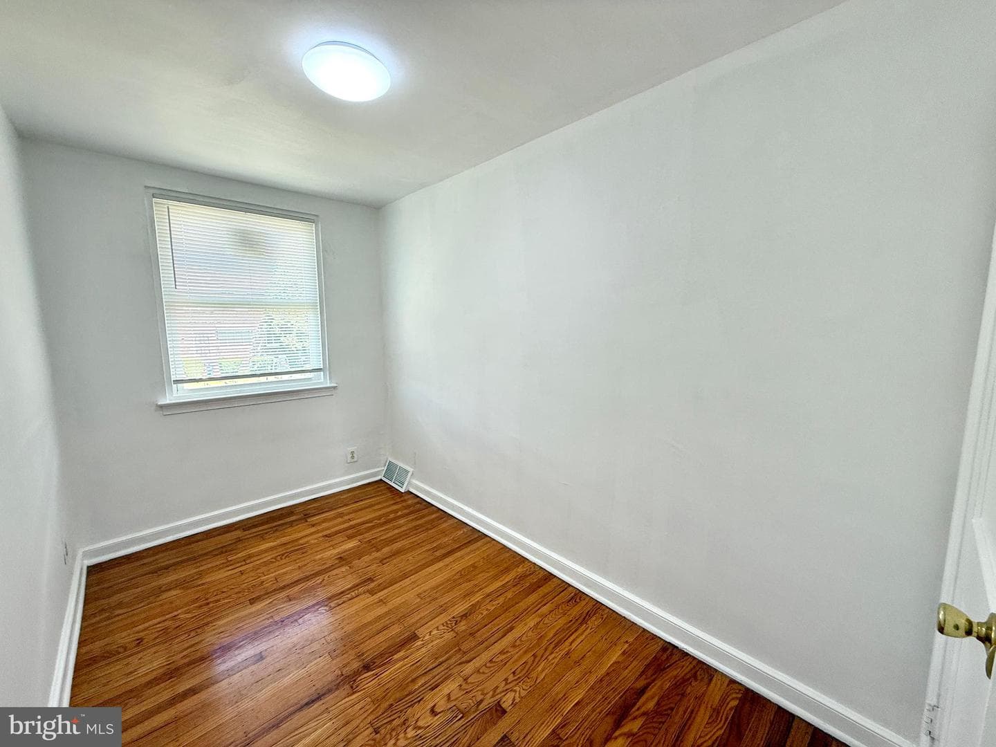 1106 E Hortter Street photo 17