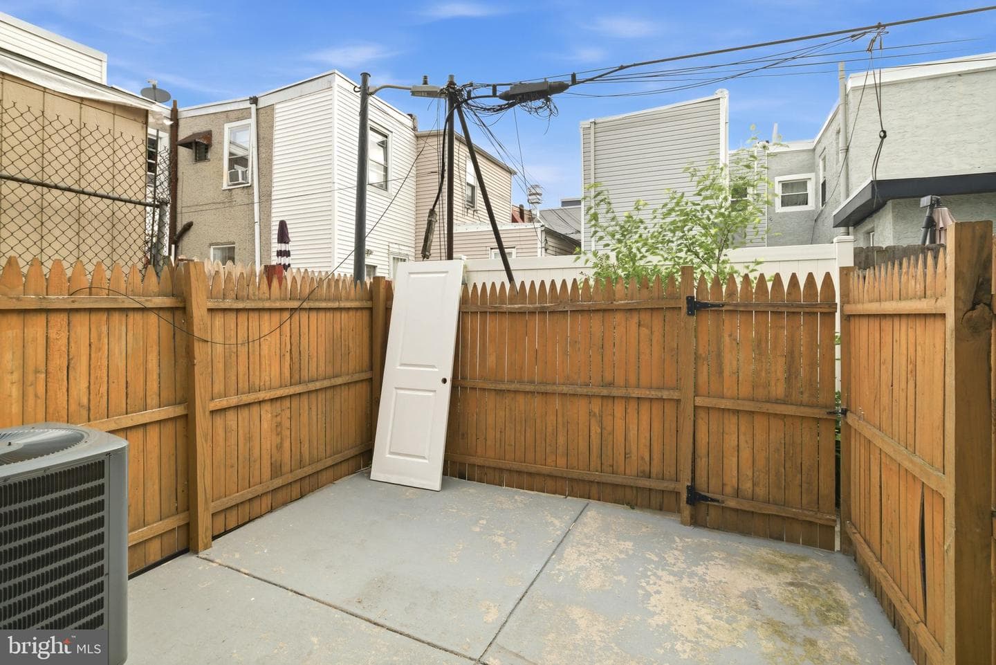 1905 E Harold Street photo 19