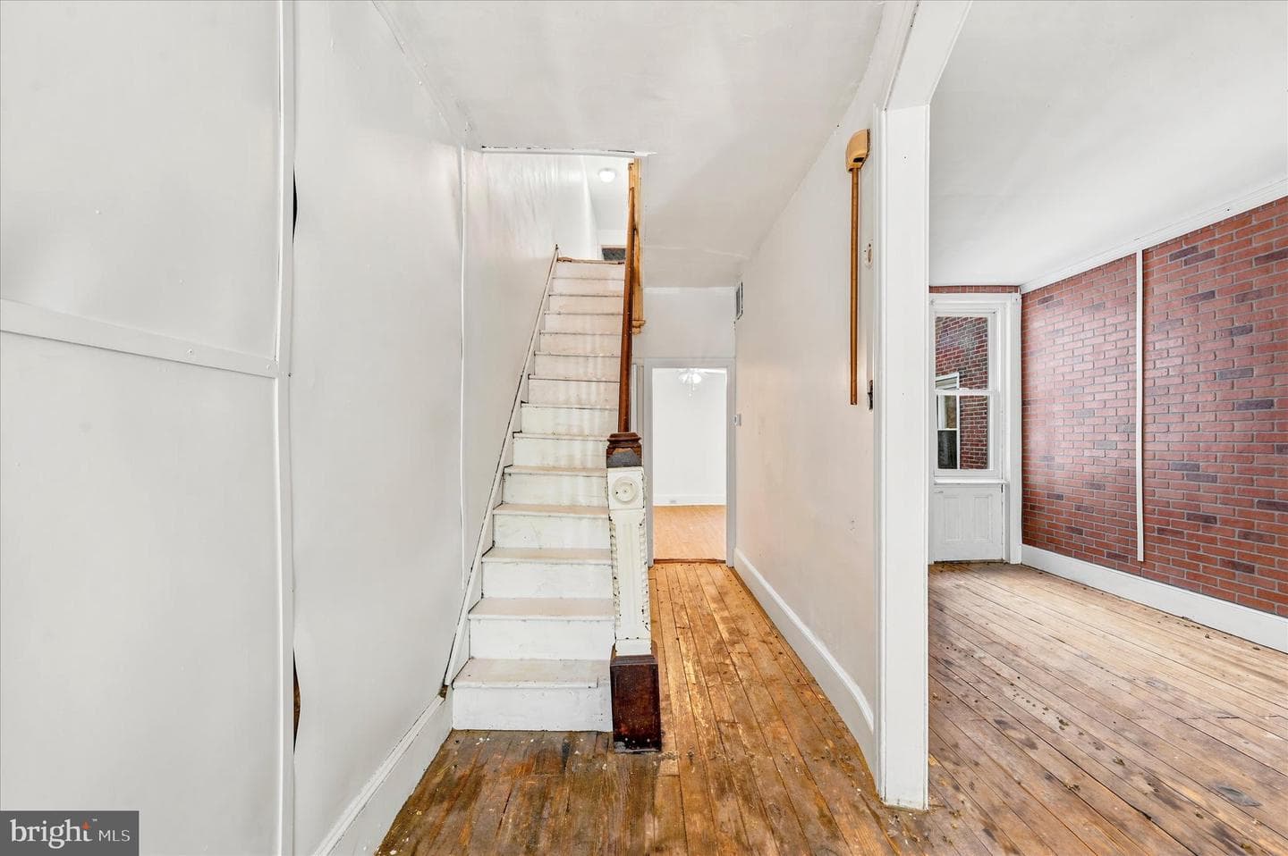 2417 E Cumberland Street photo 2