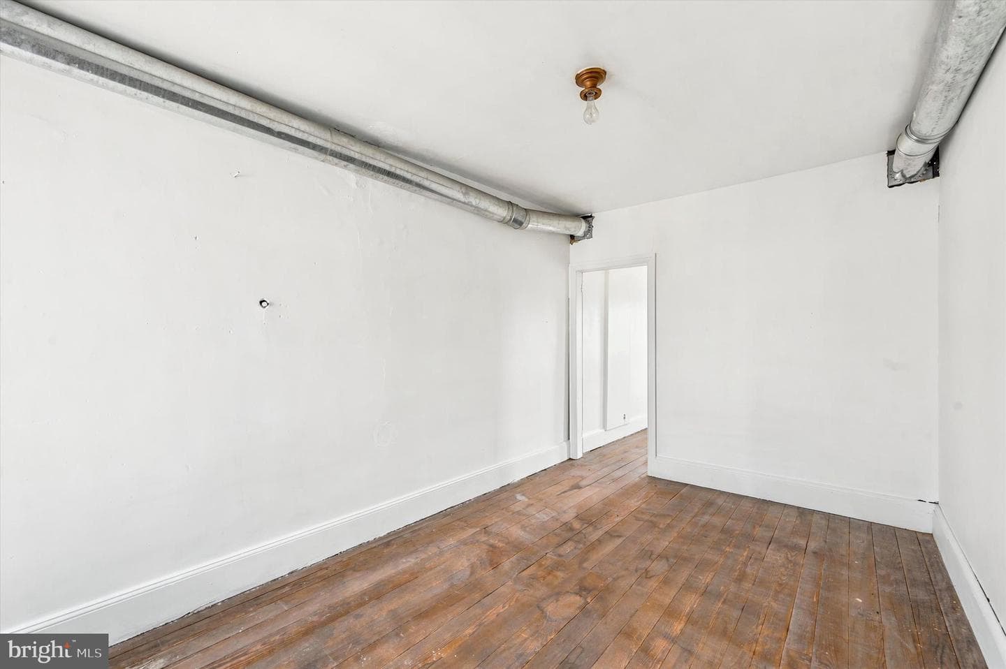 2417 E Cumberland Street photo 27