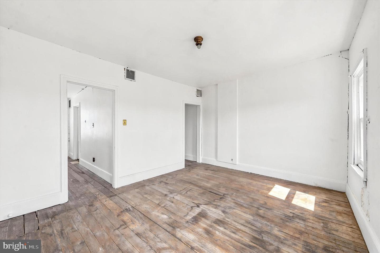 2417 E Cumberland Street photo 30
