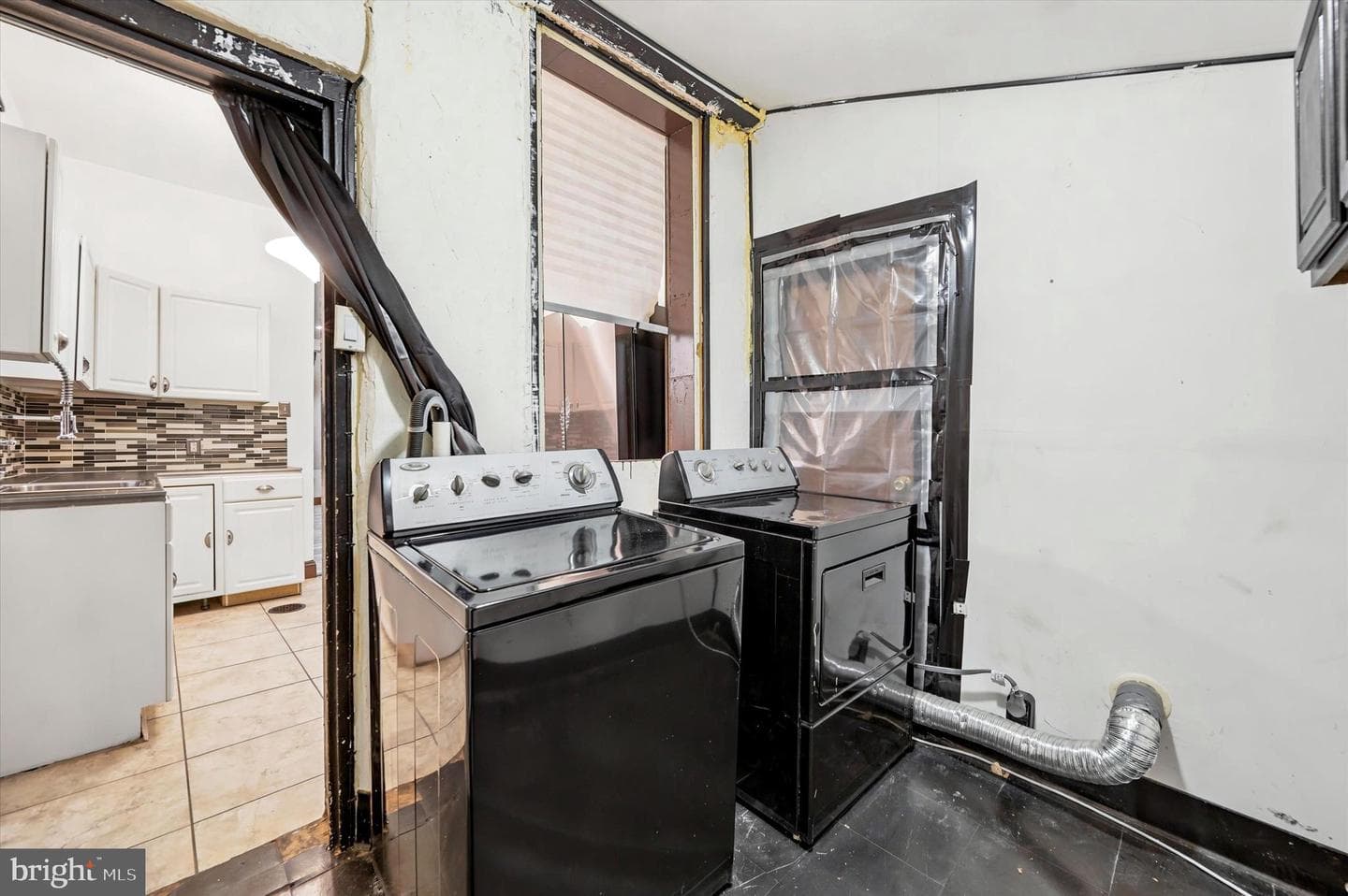 2431 W Norris Street photo 17