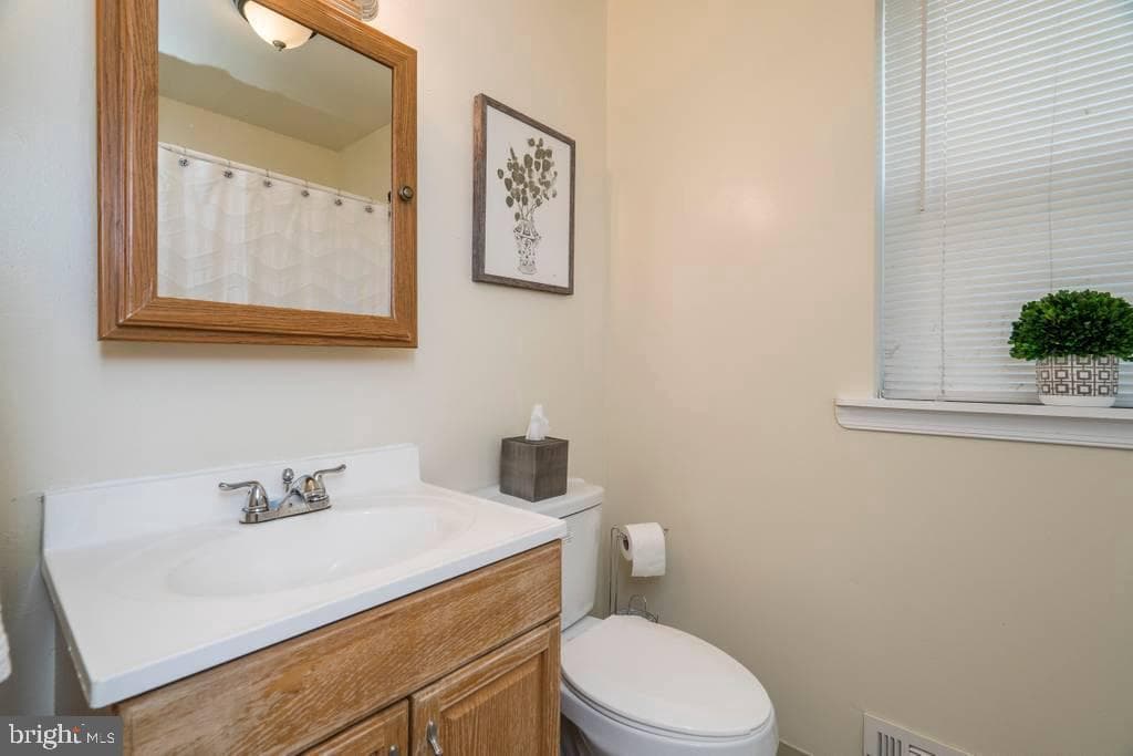1619 W Master Street photo 10