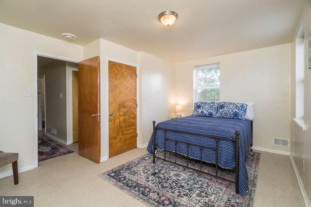 1619 W Master Street photo 17