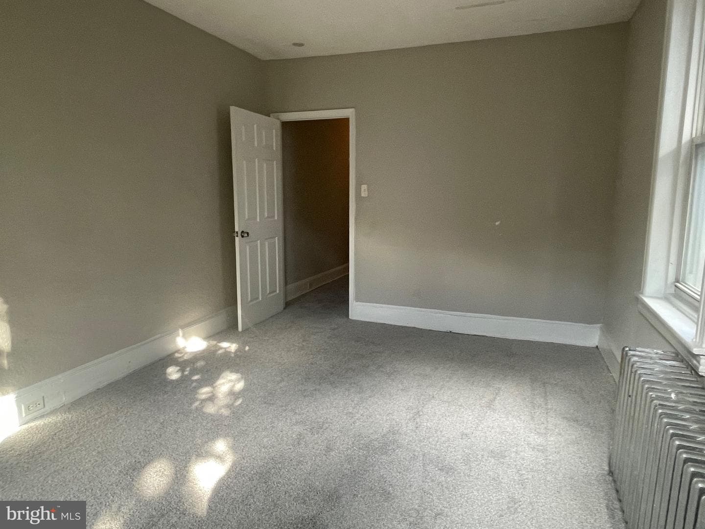 131 W Hansberry Street photo 24