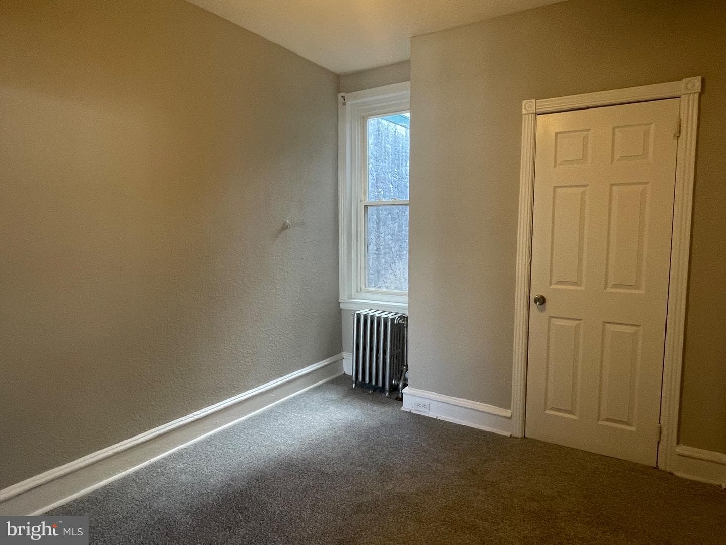 131 W Hansberry Street photo 26