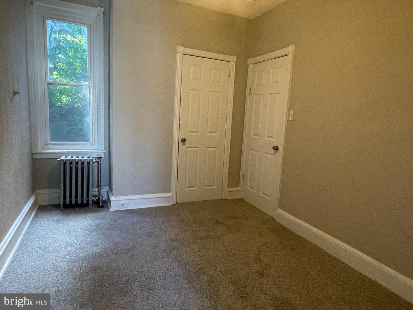 131 W Hansberry Street photo 27