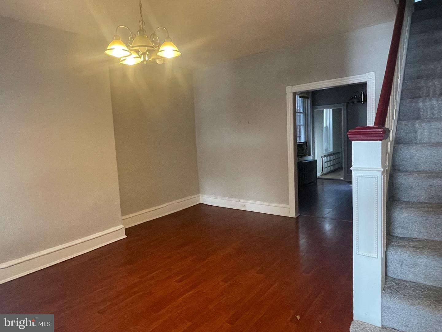 131 W Hansberry Street photo 5