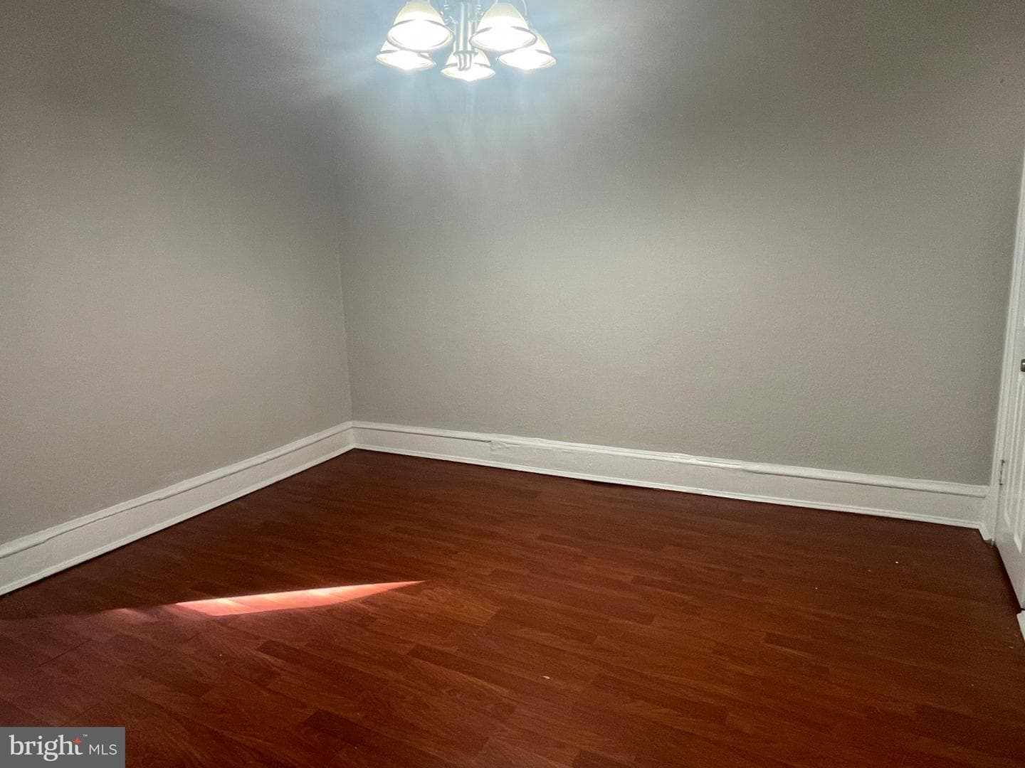 131 W Hansberry Street photo 9